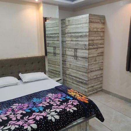 Hotel Rb Palace Indore Dış mekan fotoğraf