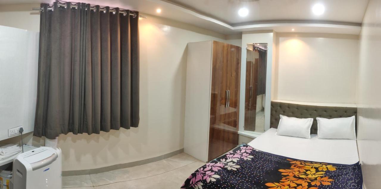 Hotel Rb Palace Indore Dış mekan fotoğraf