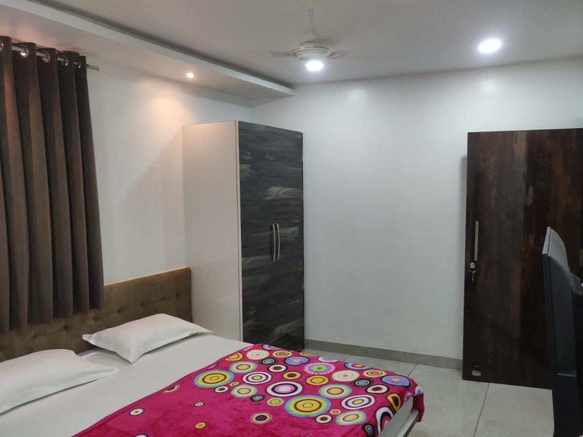 Hotel Rb Palace Indore Dış mekan fotoğraf