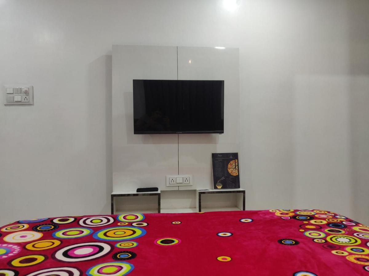 Hotel Rb Palace Indore Dış mekan fotoğraf