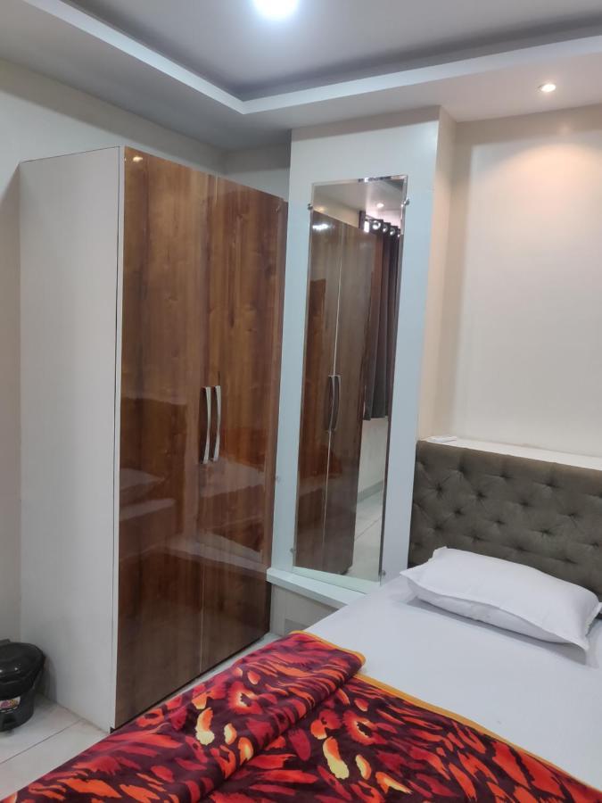 Hotel Rb Palace Indore Dış mekan fotoğraf