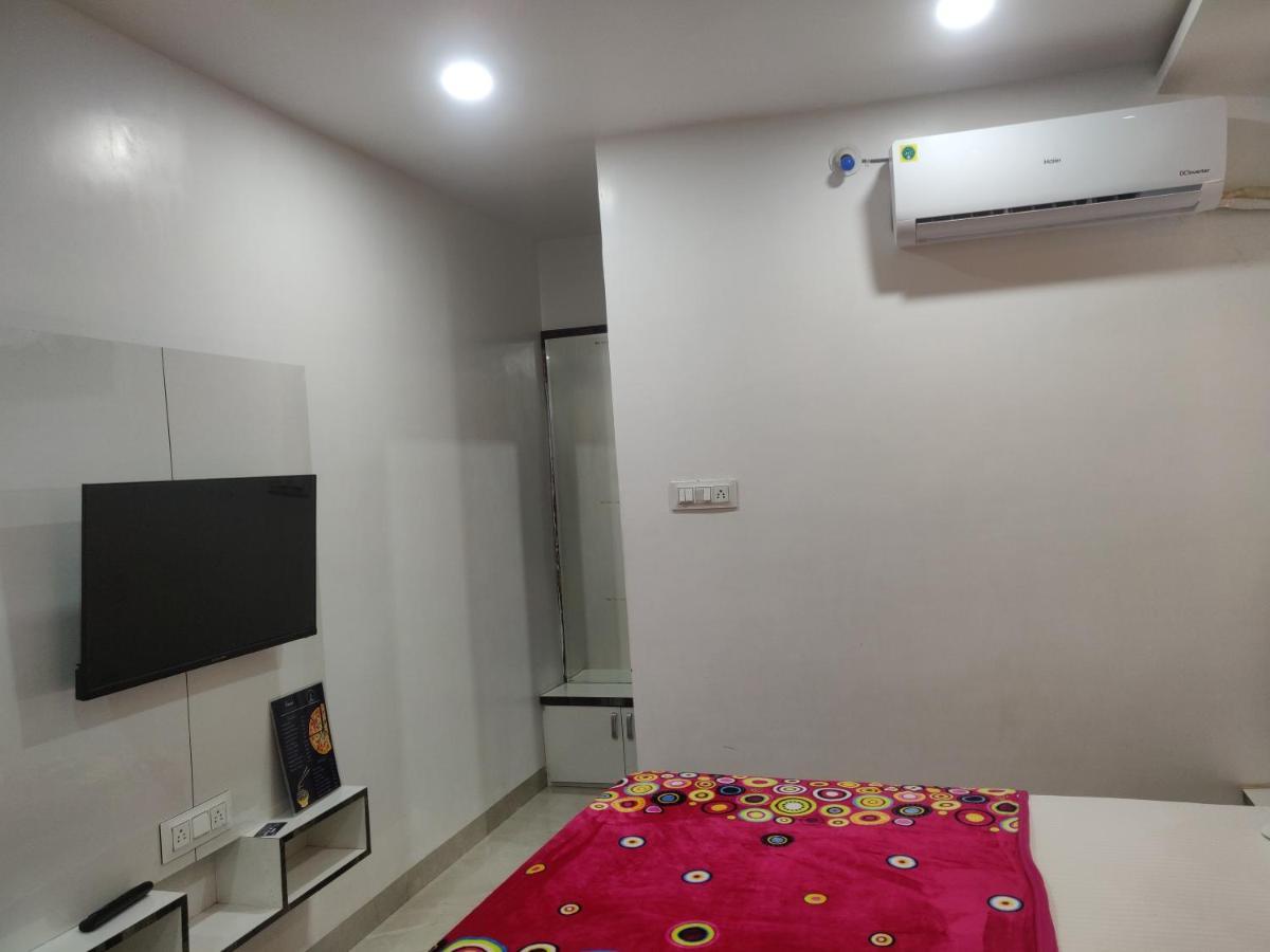 Hotel Rb Palace Indore Dış mekan fotoğraf