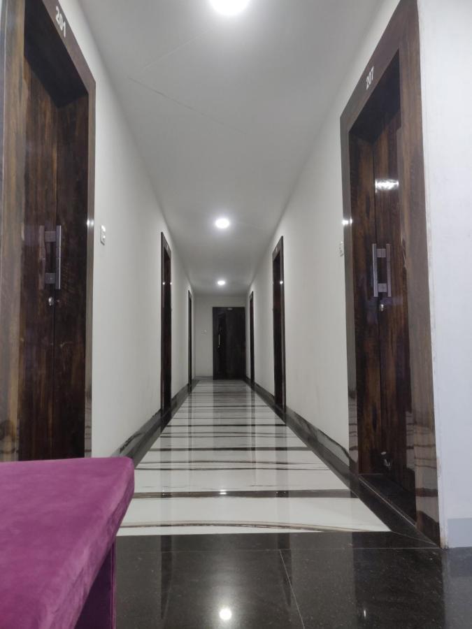 Hotel Rb Palace Indore Dış mekan fotoğraf
